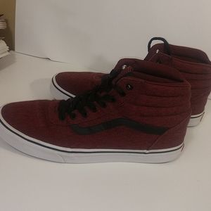 Maroon Men's SK8-HI *RESEVERED TILL TUESDAY*